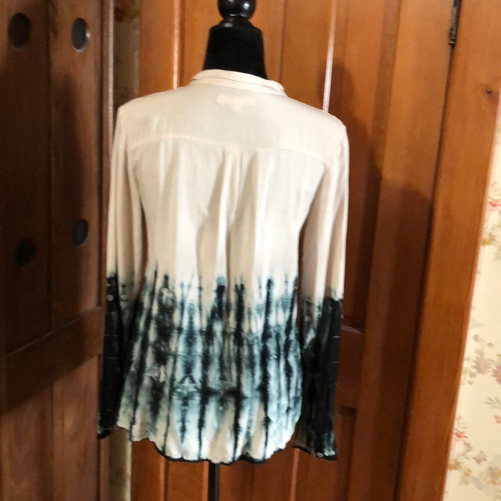 Blouse - Picture 2 of 2